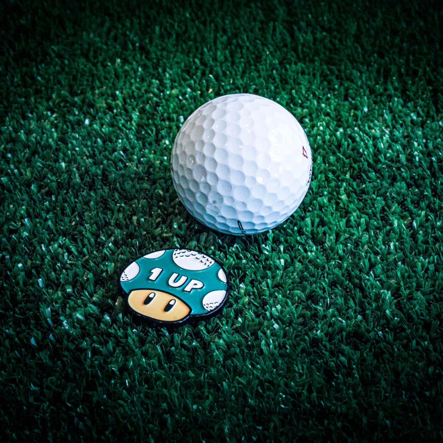 1UP Mushroom Golf Ball Marker - Image 2