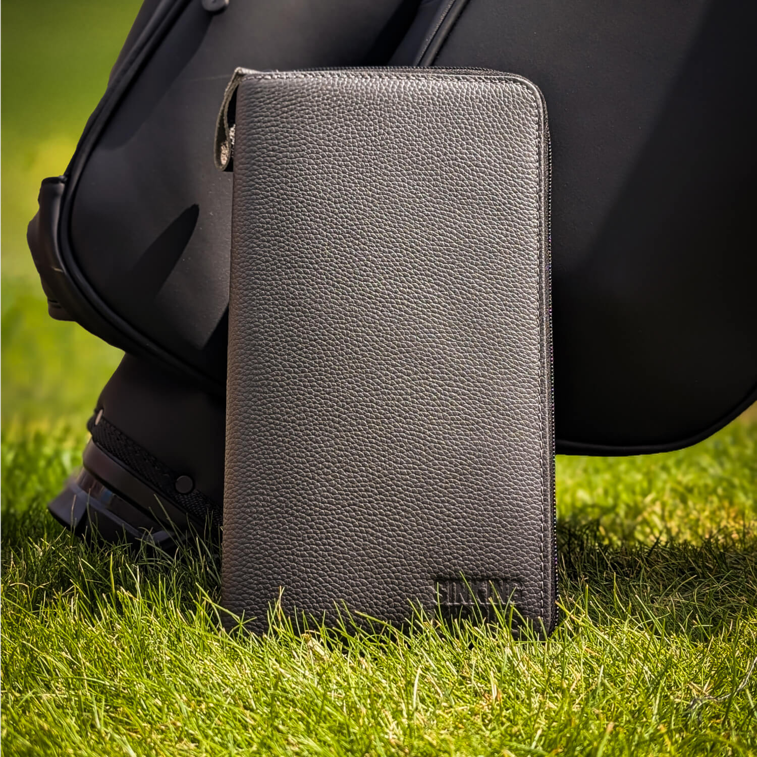 Leather golf glove case - Image 5