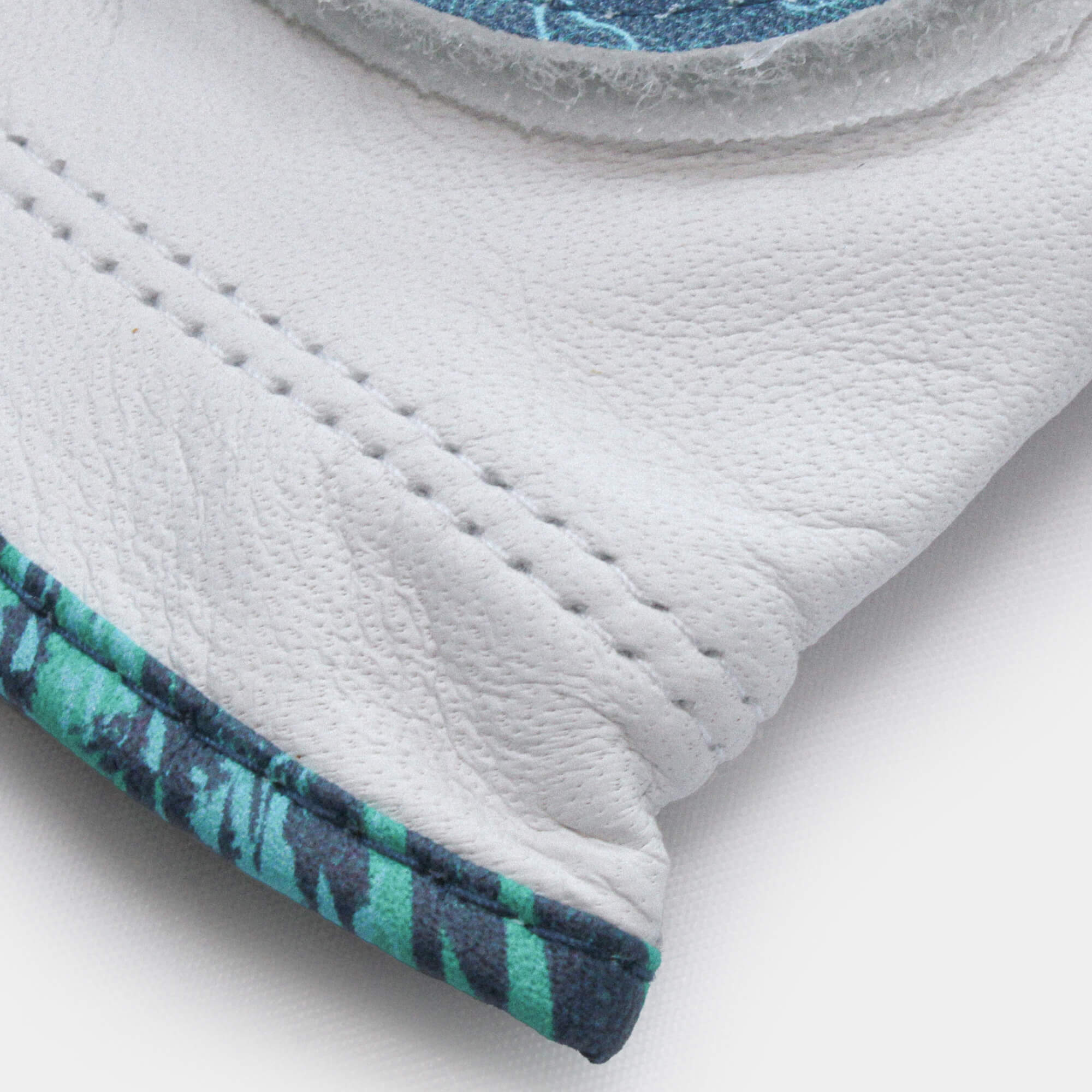 Momentum Cabretta Golf Glove - Image 4