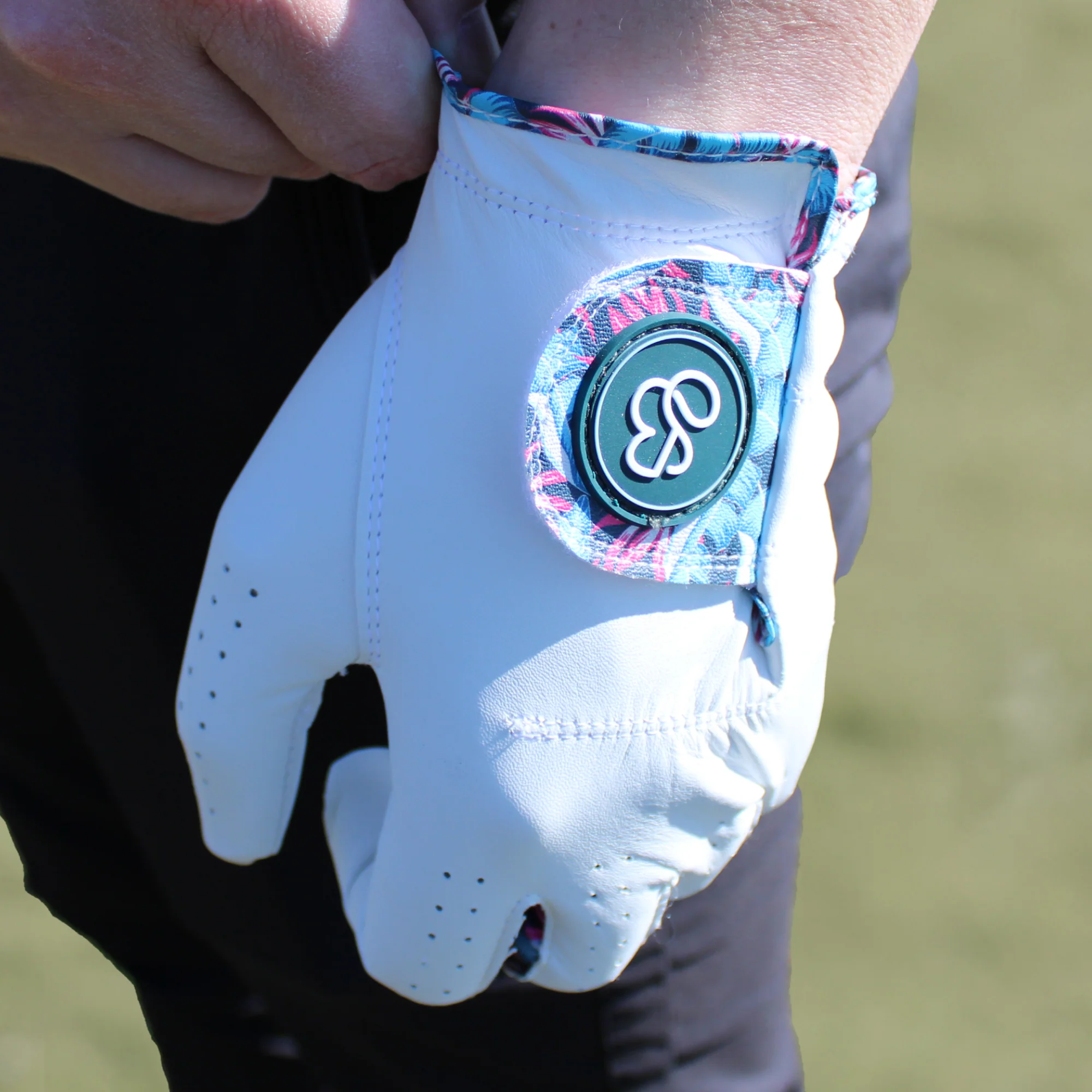 Oasis Cabretta Golf Glove - Image 5