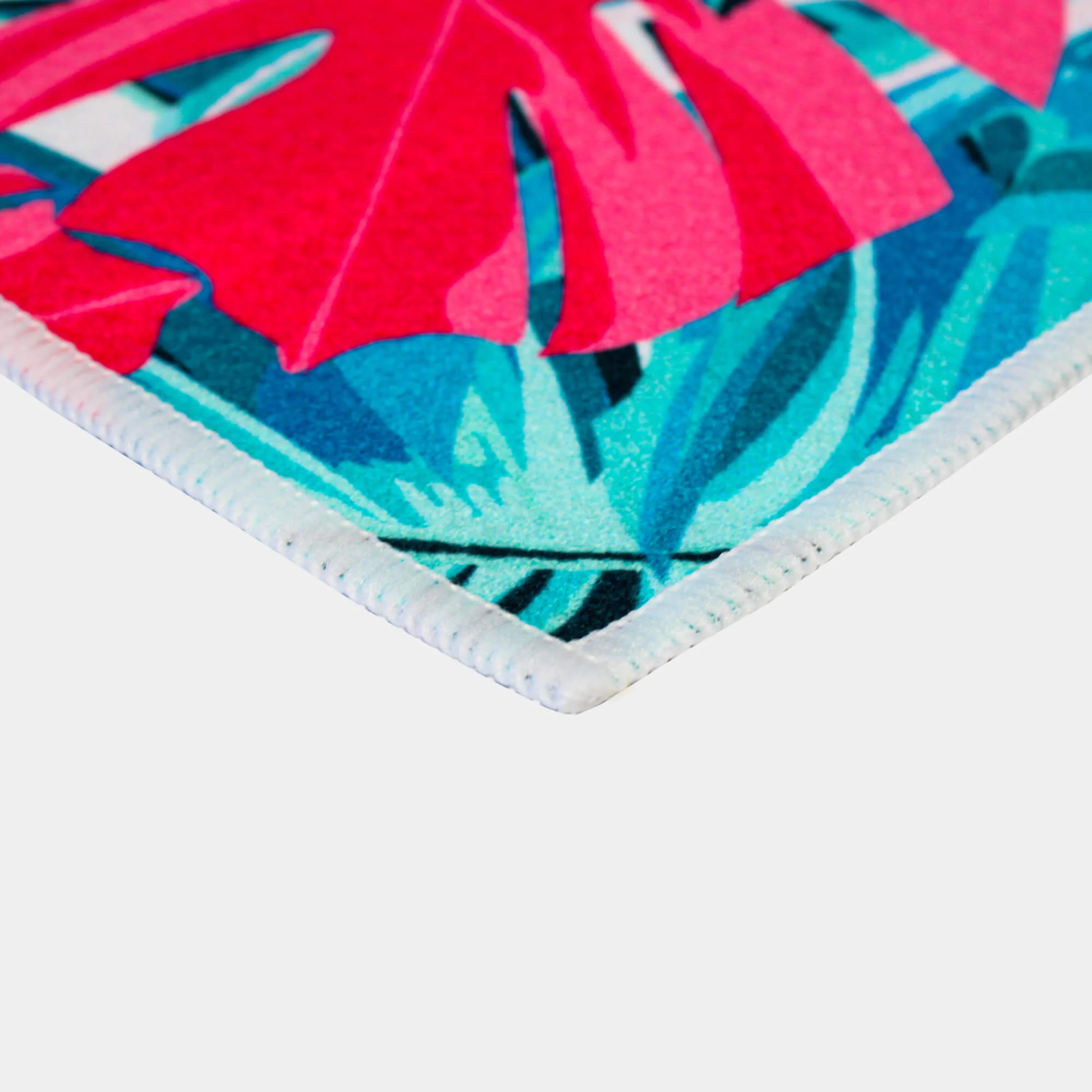 Palm Breeze Magnetic Golf Towel - Image 4