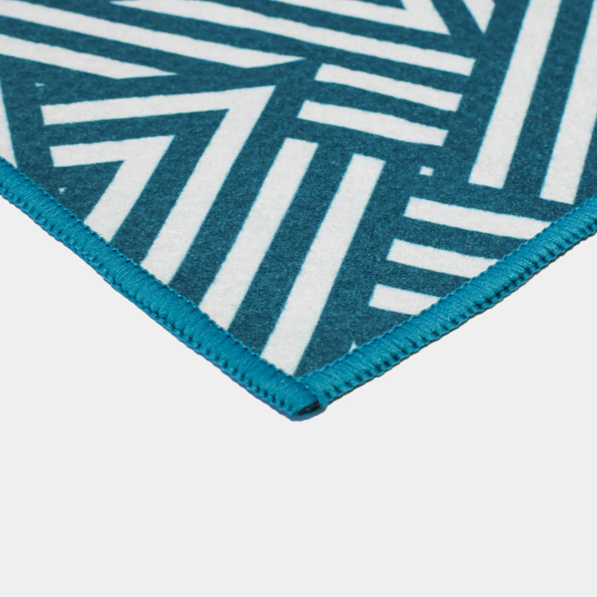 ZigZag Magnetic Golf Towel - Image 4